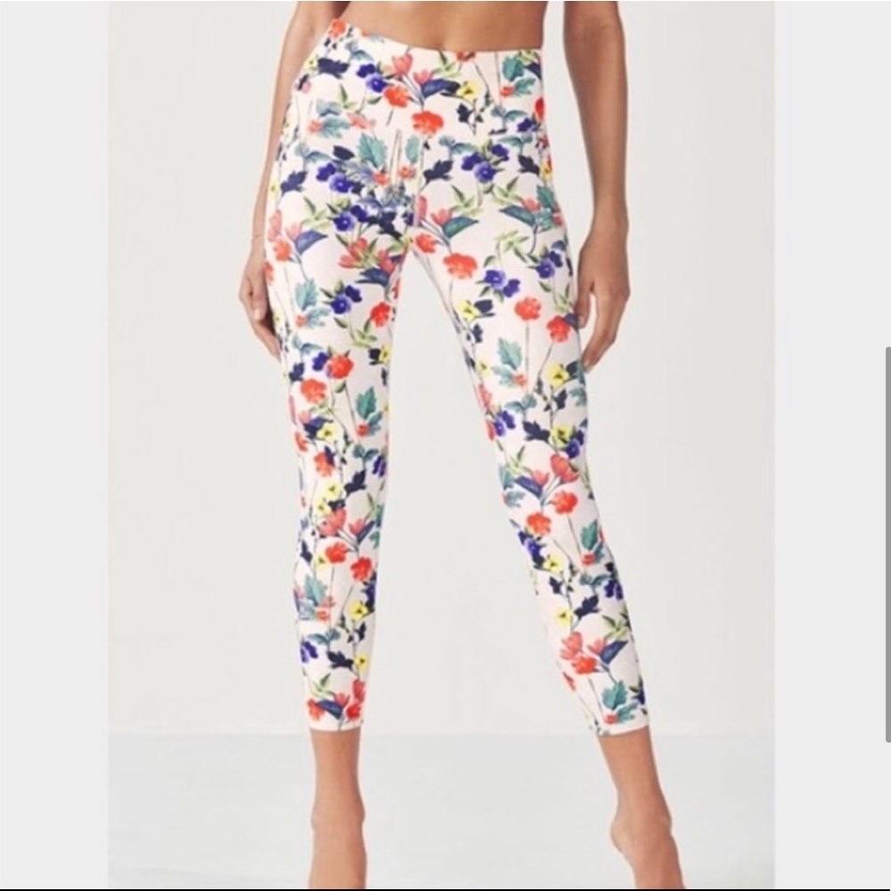 Fabletics M floral 7/8 leggings